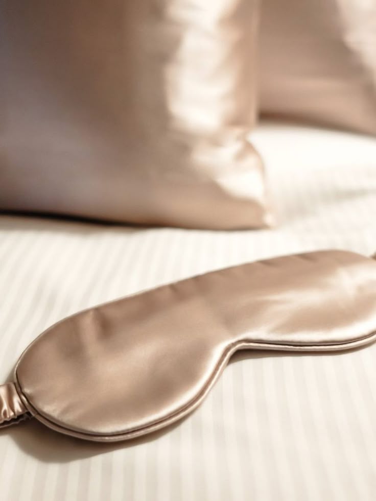 Masque de sommeil en soie
