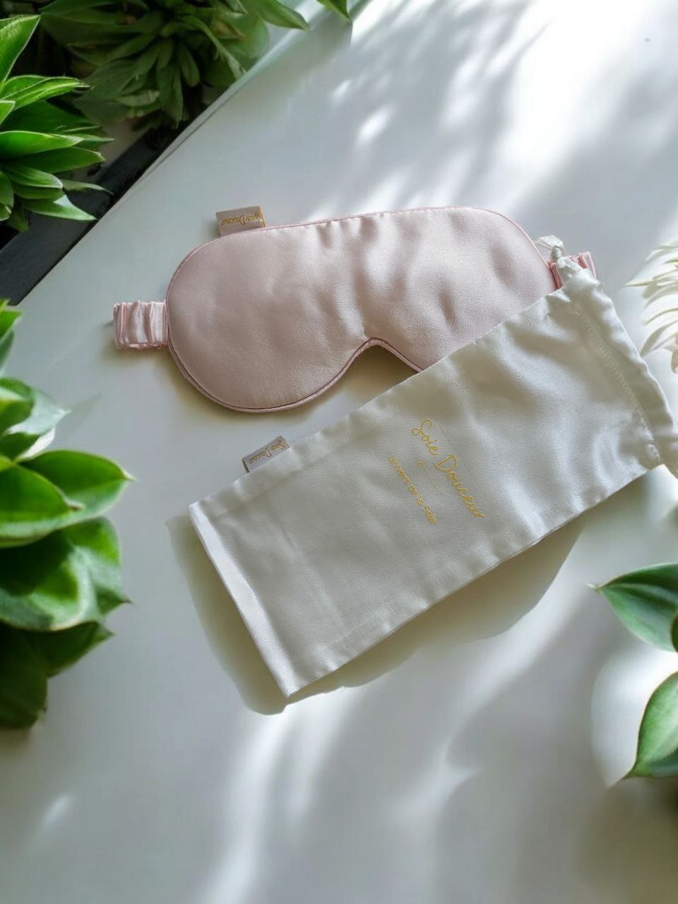 Masque de sommeil en soie